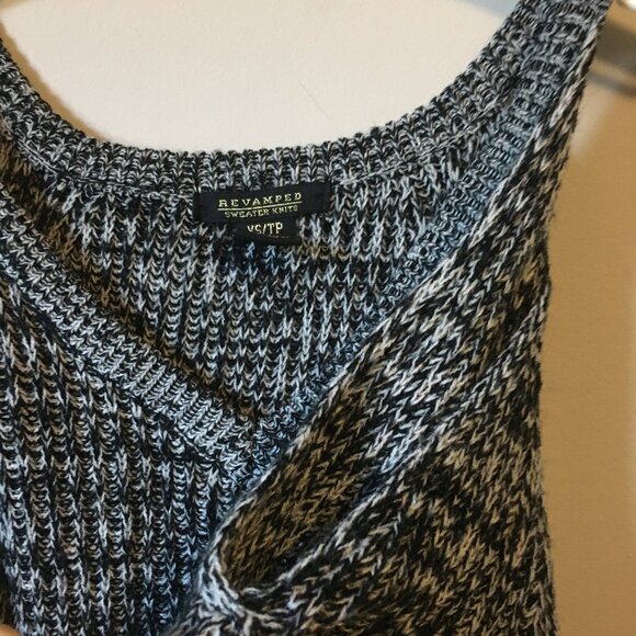 Marled Salt And Pepper Cold Shoulder Knit Sweater - Picture 4 of 14